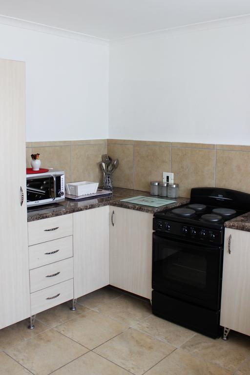 Smithland Guest Apartments Cape Town Bellville Exterior foto