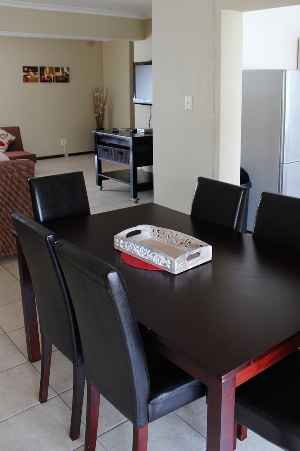Smithland Guest Apartments Cape Town Bellville Exterior foto